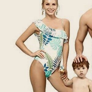 NWT Iffei One Piece Leaf Printed One Shoulder Monokini Ruffle